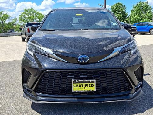 Midnight Black Metallic 2023 Toyota Sienna XSE 7 Passenger