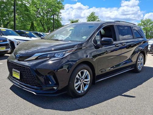 Midnight Black Metallic 2023 Toyota Sienna XSE 7 Passenger