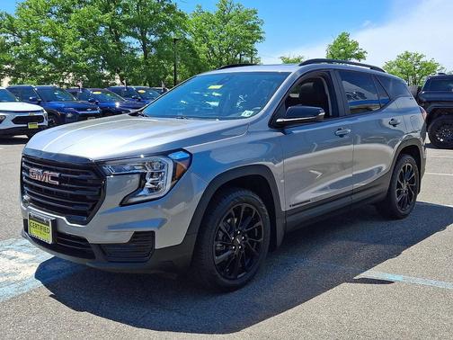 Sterling Metallic 2023 GMC Terrain SLE