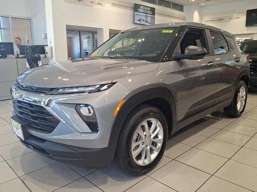 Sterling Gray Metallic 2026 Chevrolet Trailblazer LS