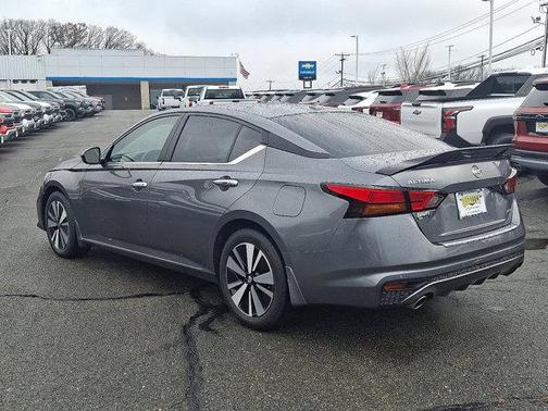 2020 Nissan Altima 2.5 SV