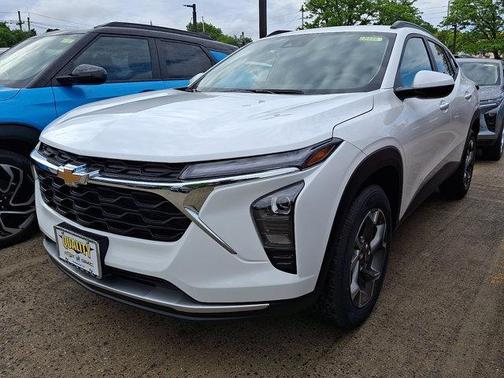 Summit White 2026 Chevrolet Trax LT