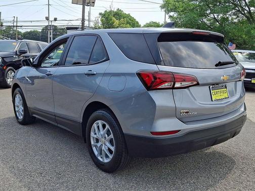 Sterling Gray Metallic 2024 Chevrolet Equinox LS