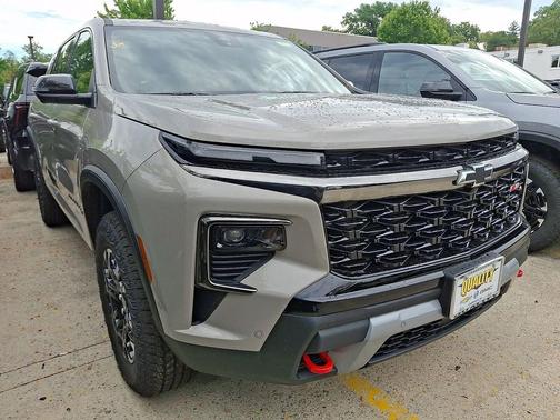 Sandstone Gray 2027 Chevrolet Traverse AWD Z71