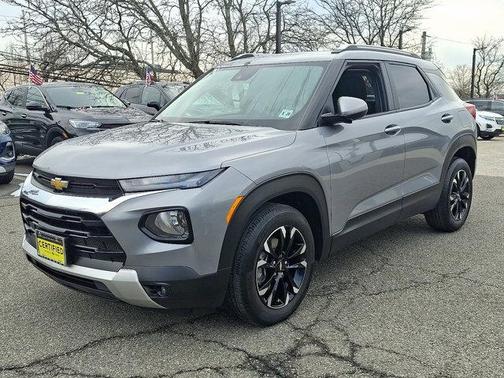 Sterling Gray Metallic 2023 Chevrolet Trailblazer LT