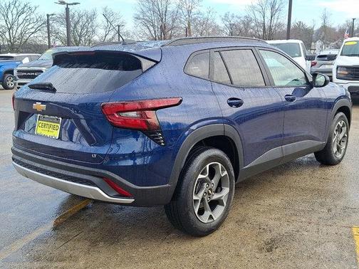 Blue Glow Metallic 2024 Chevrolet Trax LT