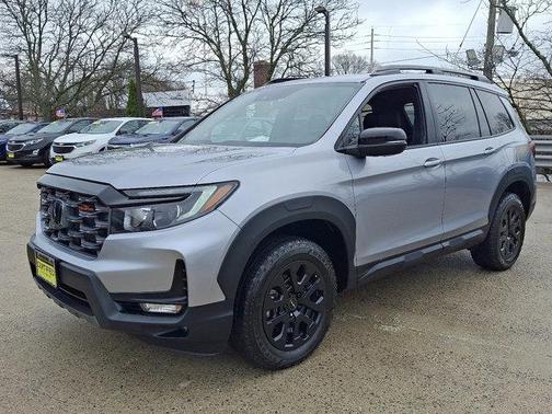 Lunar Silver Metallic 2023 Honda Passport AWD TrailSport