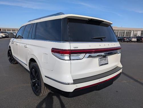 2023 Lincoln Navigator L RESERVE