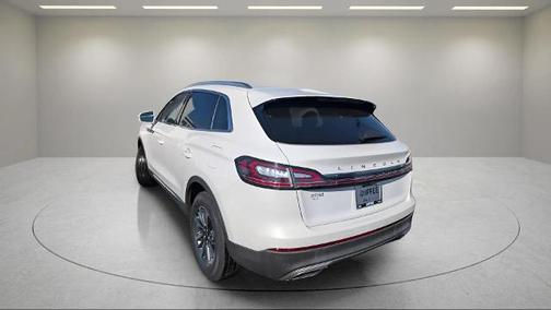 2021 Lincoln Nautilus STANDARD