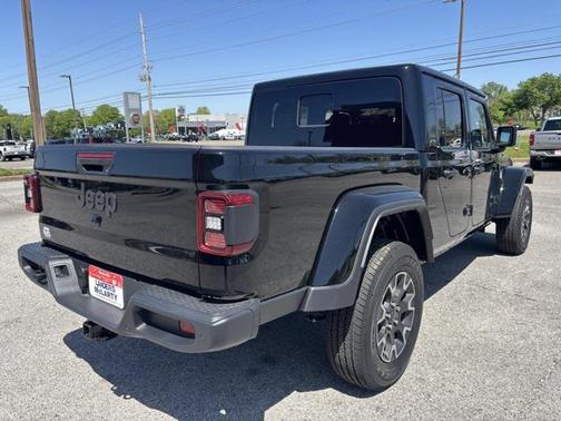 2025 Jeep Gladiator Sport S