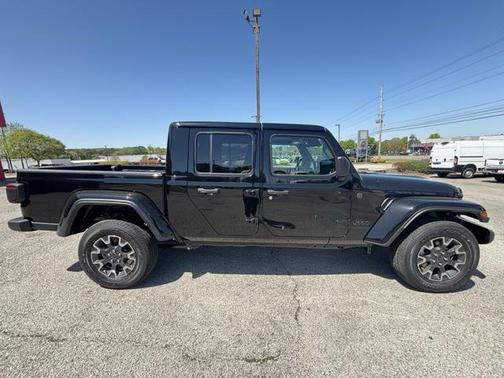 2025 Jeep Gladiator Sport S