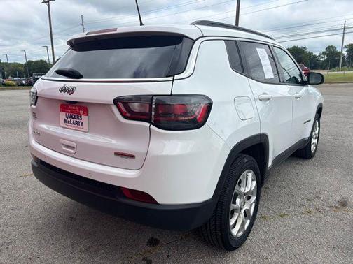 2024 Jeep Compass Latitude Lux