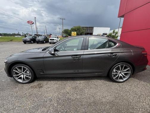 2025 Genesis G70 2.5T AWD