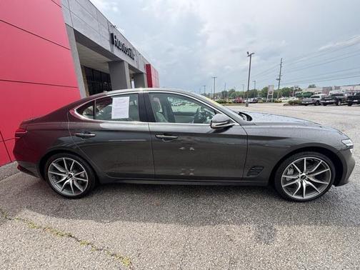 2025 Genesis G70 2.5T AWD