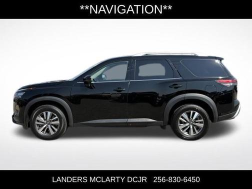 Super Black 2025 Nissan Pathfinder SL FWD