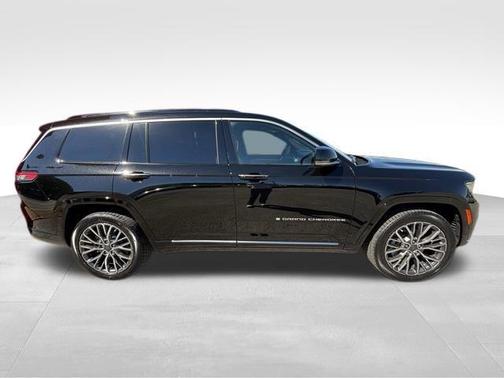 2025 Jeep Grand Cherokee L Summit Reserve
