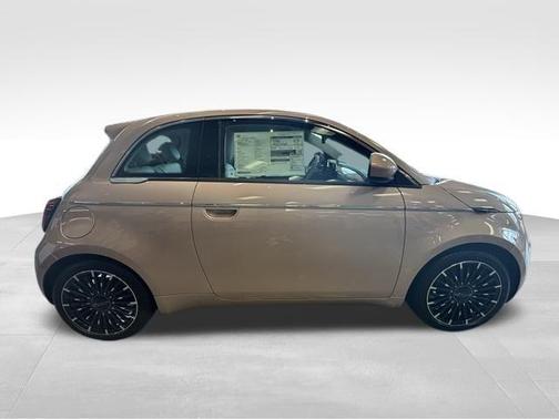 2025 FIAT 500e Icona FWD