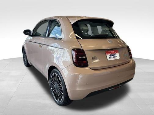 2025 FIAT 500e Icona FWD