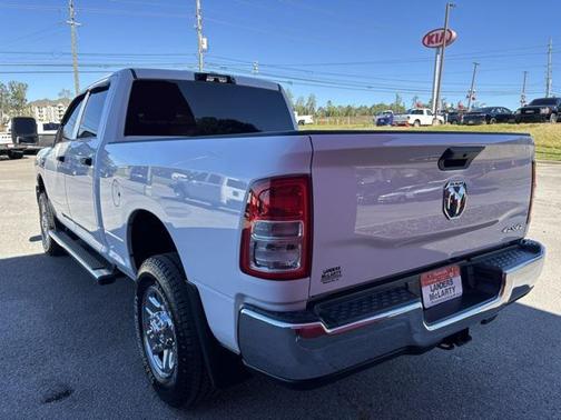 2024 RAM 2500 Tradesman Crew Cab 4x4 6'4' Box