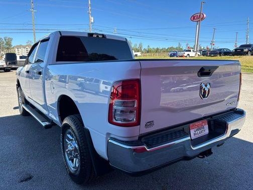 2024 RAM 2500 Tradesman Crew Cab 4x4 6'4' Box