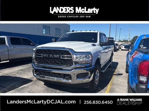 2024 RAM 2500 Tradesman Crew Cab 4x4 6'4' Box
