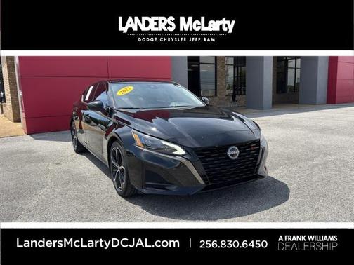 2023 Nissan Altima SR FWD