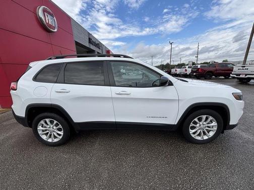 2022 Jeep Cherokee Latitude Lux