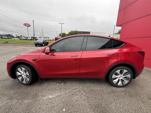 2023 Tesla Model Y Long Range Dual Motor All-Wheel Drive