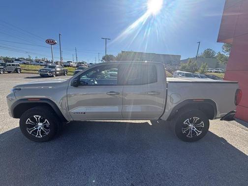 2023 GMC Canyon AT4