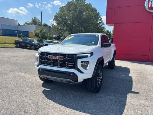 2024 GMC Canyon AT4