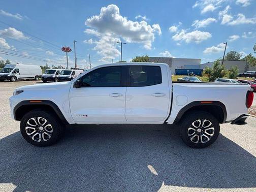 2024 GMC Canyon AT4