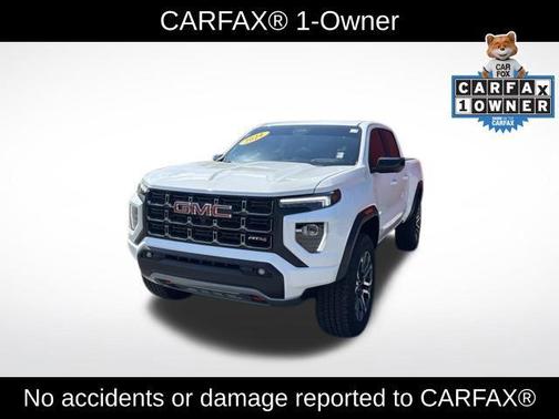 2024 GMC Canyon AT4