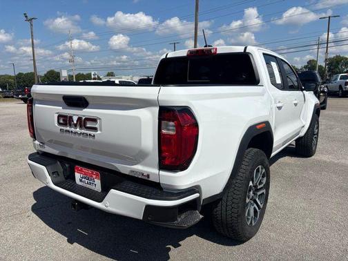2024 GMC Canyon AT4
