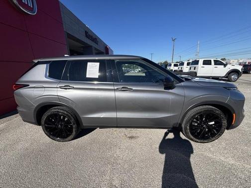 2024 Mitsubishi Outlander SE Black Edition S-AWC