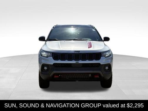 Silver Zynith Metallic Clearcoat 2026 Jeep Compass Trailhawk