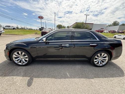 2018 Chrysler 300 Limited