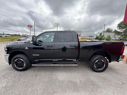 2025 RAM 2500 Laramie Crew Cab 4x4 6'4' Box