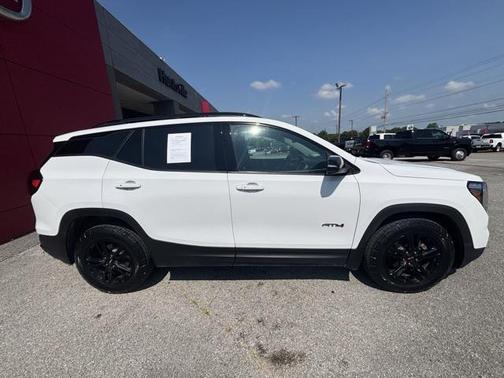 2023 GMC Terrain AWD AT4