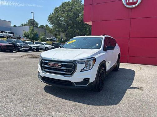 2023 GMC Terrain AWD AT4