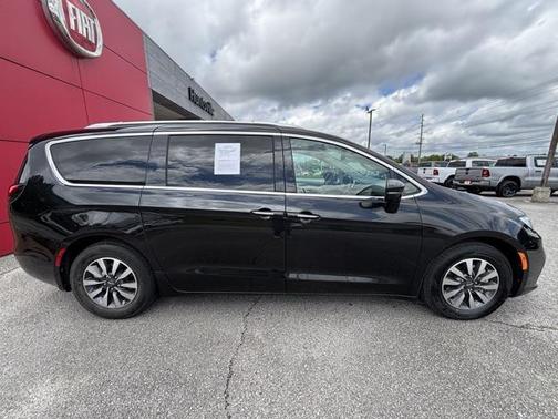2021 Chrysler Pacifica Hybrid Touring L