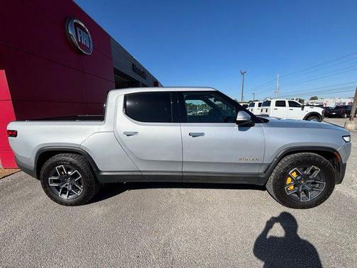 2023 Rivian R1T Adventure Quad Motor Large Pack