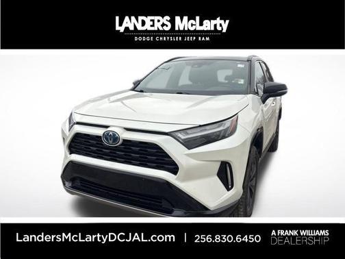 2022 Toyota RAV4 Hybrid SE