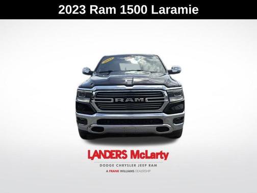 Diamond Black Crystal Pearlcoat 2023 RAM 1500 Laramie