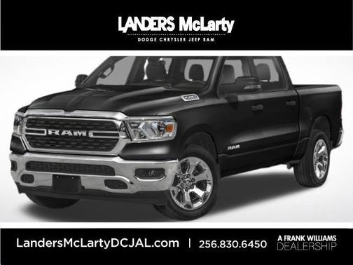 Diamond Black Crystal Pearlcoat 2024 RAM 1500 Big Horn/Lone Star