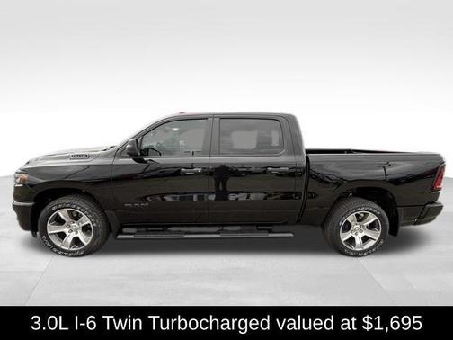 Diamond Black Crystal Pearlcoat 2026 RAM 1500 Express