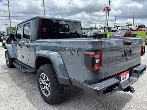 2024 Jeep Gladiator Sport S