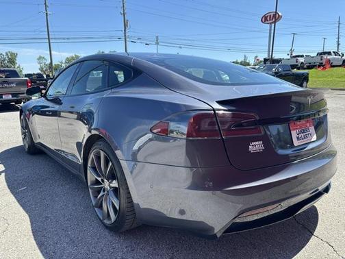 2021 Tesla Model S Plaid