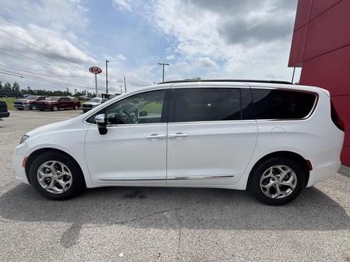 2023 Chrysler Pacifica Limited