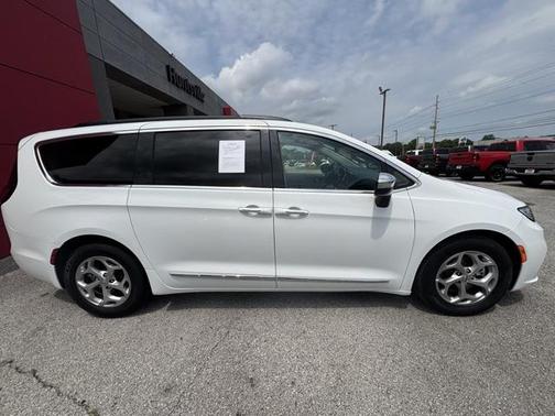 2023 Chrysler Pacifica Limited