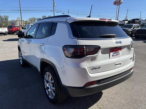 2024 Jeep Compass Latitude Lux